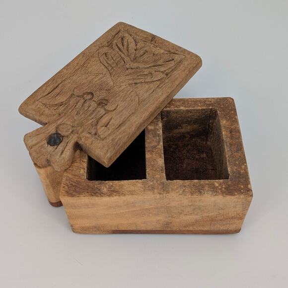 Primitive Carved Wooden Box Lidded Trinket Storage Indian Spice Rustic Stash VTG - Picture 15 of 15